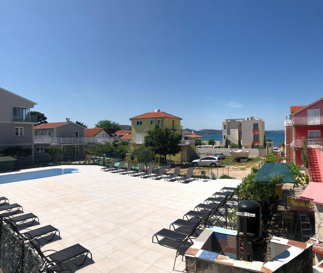 Lipovac Resort Ficus Bilice Exteriér fotografie