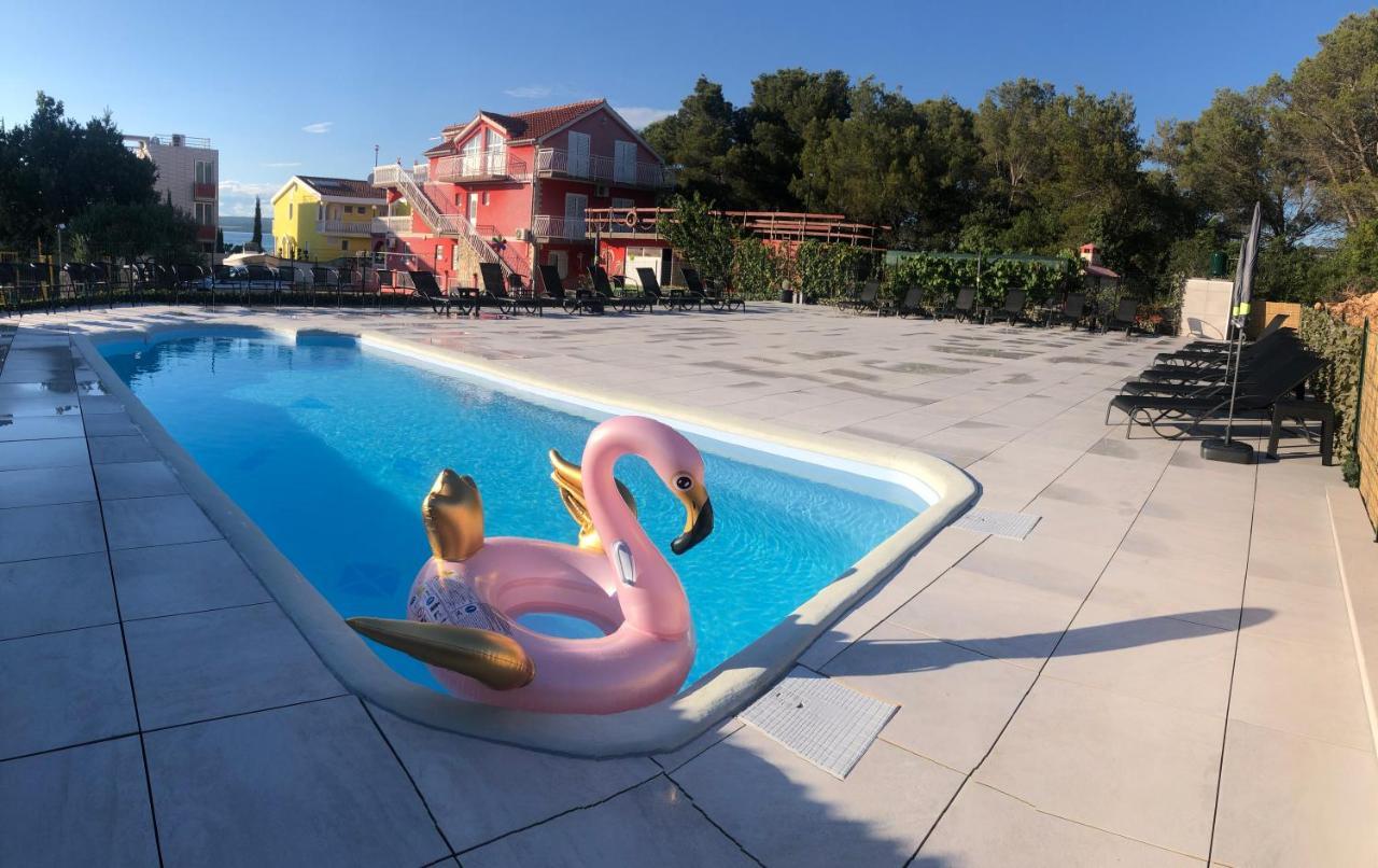 Lipovac Resort Ficus Bilice Exteriér fotografie